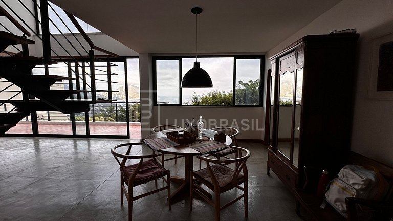 LB #RJ88 Exclusive House in Joá with Breathtaking View of Pe