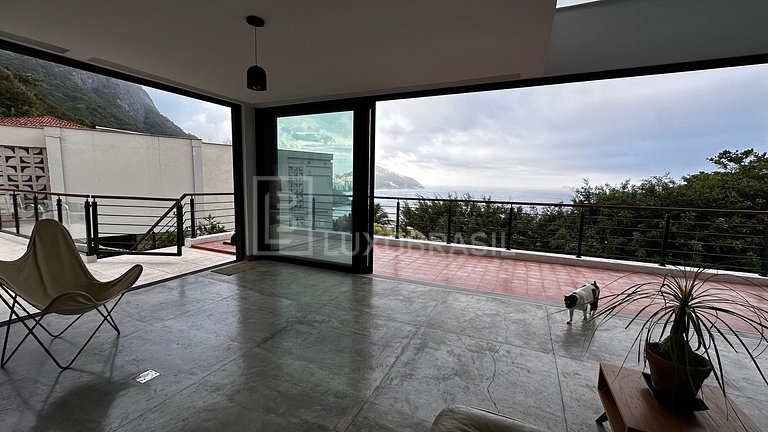 LB #RJ88 Exclusive House in Joá with Breathtaking View of Pe