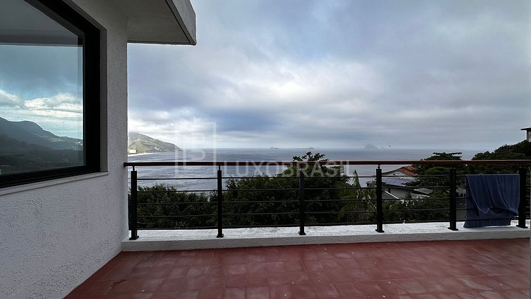 LB #RJ88 Exclusive House in Joá with Breathtaking View of Pe