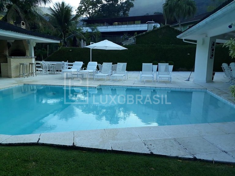 LuxoBrasil #AR04 Mansión Portogalo 09 Suites Angra Alquiler