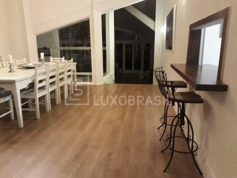 LuxoBrasil #AR04 Mansión Portogalo 09 Suites Angra Alquiler