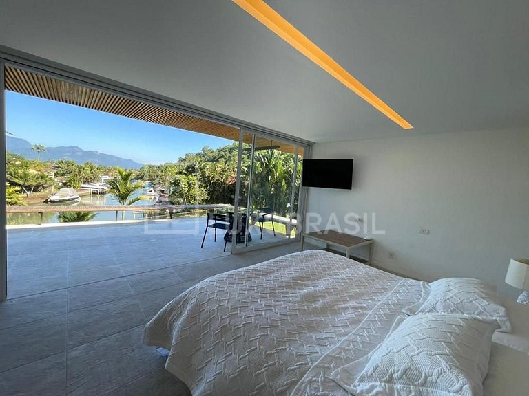 LUXOBRASIL #AR32 Mansion Portogalo 08 Suites Vacation Rental