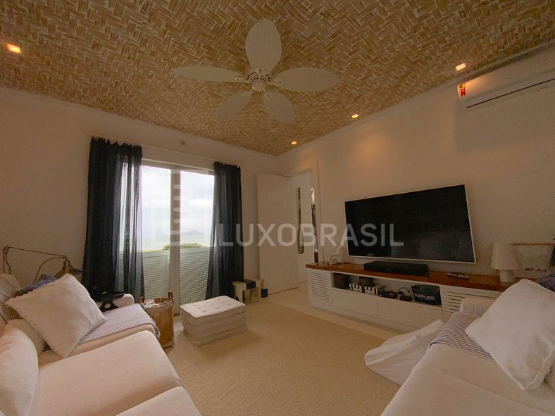 LUXOBRASIL #BZ44 Casa Rosé 05 Suites Praia Rasa Vacation Ren