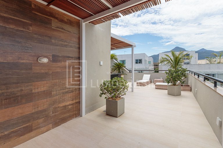 LUXOBRASIL #RJ67 Ocean Front Penthouse Avenida do Pepê Seaso