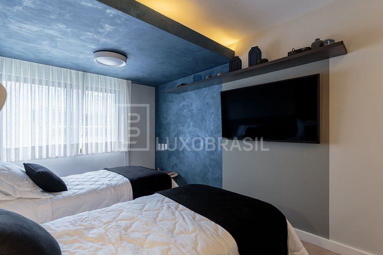 LUXOBRASIL #RJ67 Ocean Front Penthouse Avenida do Pepê Seaso