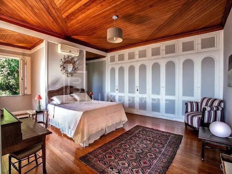 LUXOBRASIL #RJ770 Villa Alexandrino 07 Bedrooms Santa Teresa