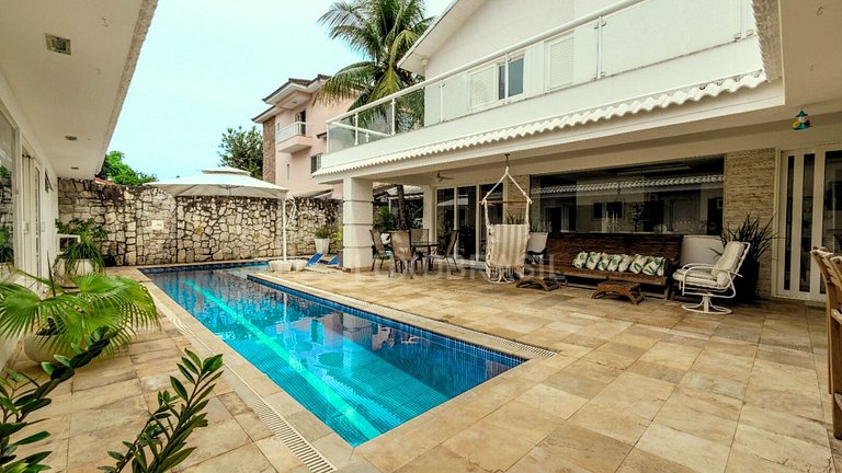 LUXOBRASIL #RJ926 600m² House Guarantees a Luxury Life in Ba