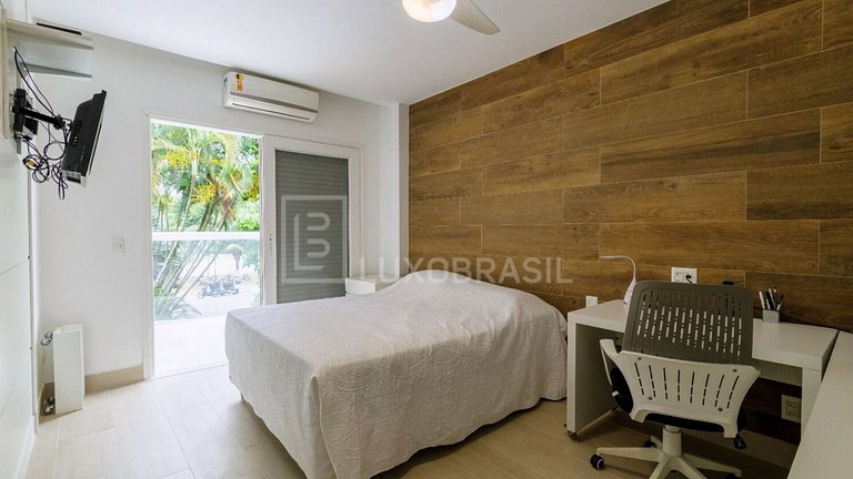 LUXOBRASIL #RJ926 600m² House Guarantees a Luxury Life in Ba