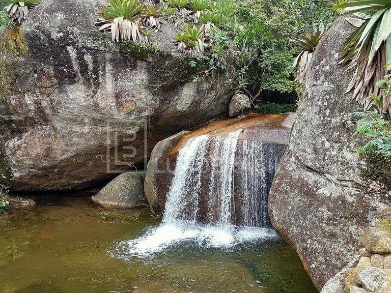 LUXOBRASIL #SE05 Casa na Serra em Secretário 03 Suítes Alugu